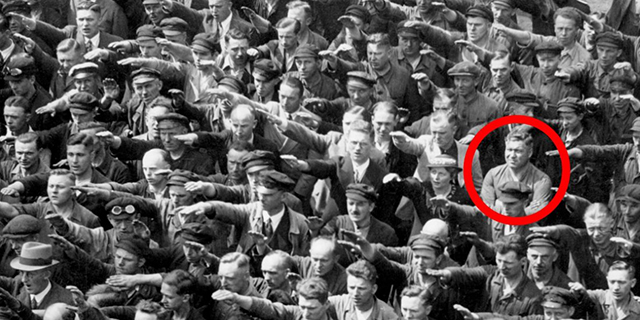 Nazi salute