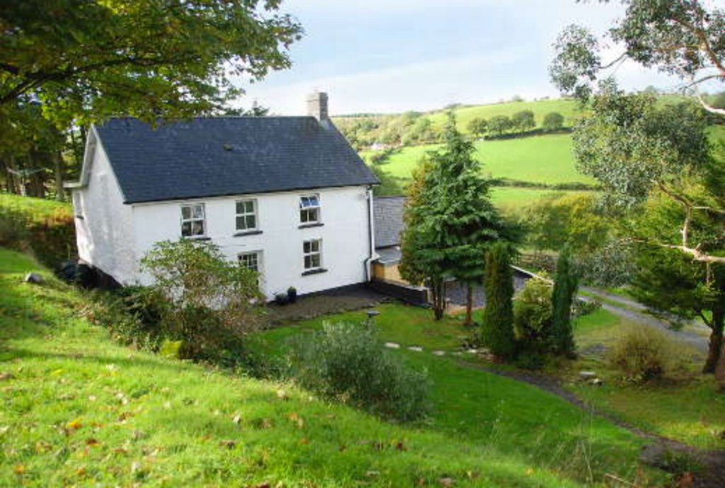 Llethr melyn farmhouse