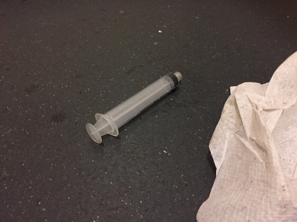 Hypodermic syringe