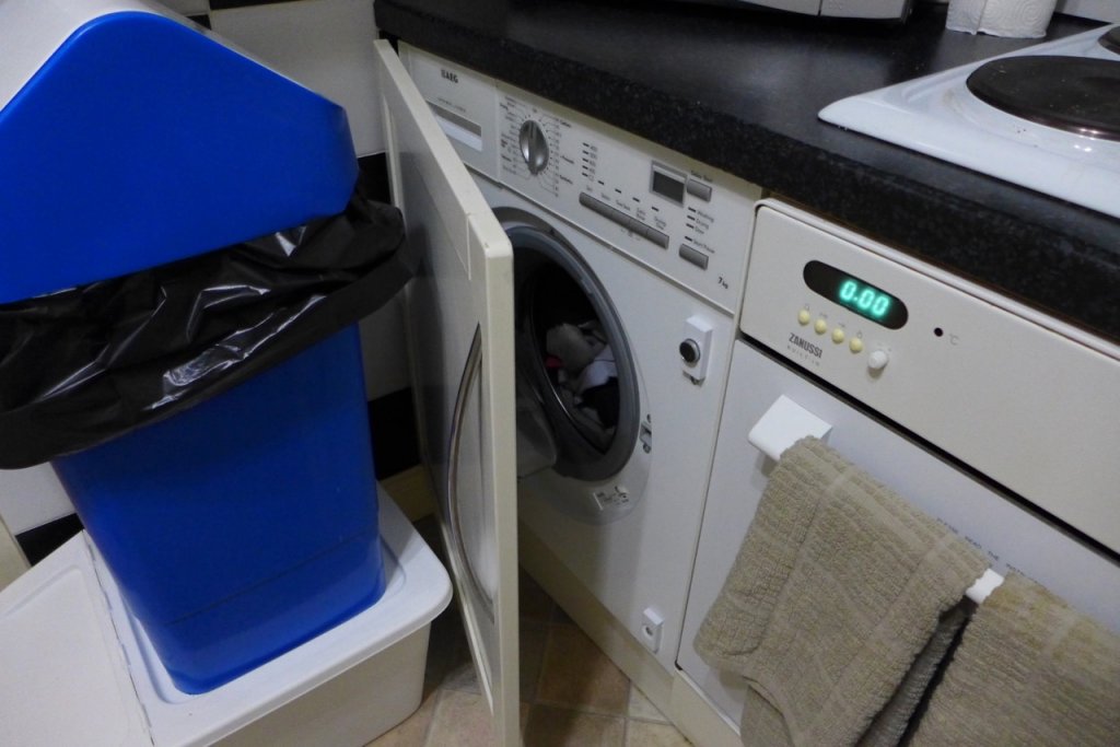 Washer dryer