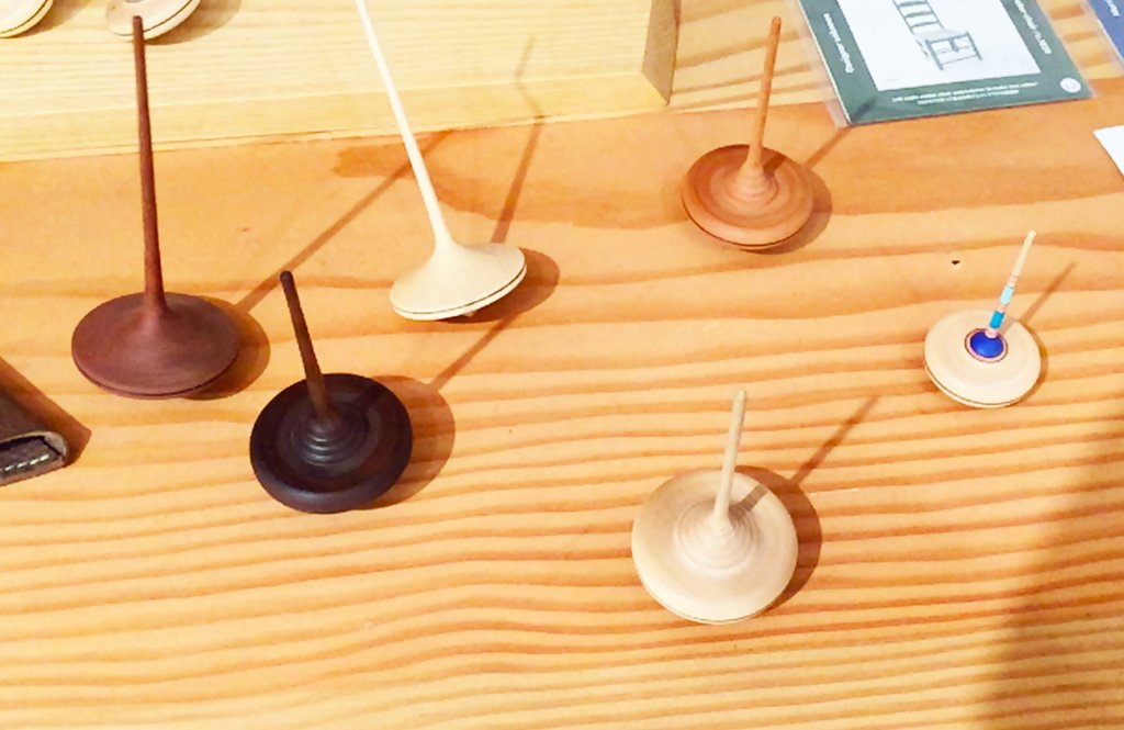 Spinning tops